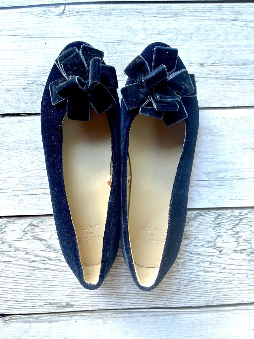 Janie & Jack Girls’ Navy Velvet Bow Pointed Toe Flats